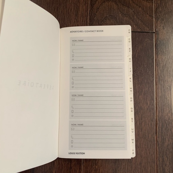 Louis Vuitton Boxes And Miscellaneous - Picture 11 of 13